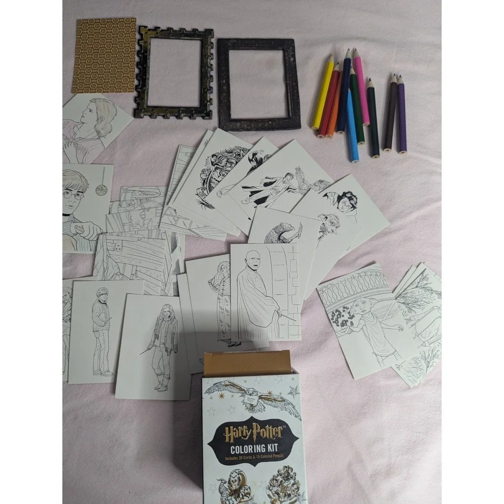 Harry Potter Coloring Kit 30 cards to color 10 colored pencils‎ 2 magnet frames